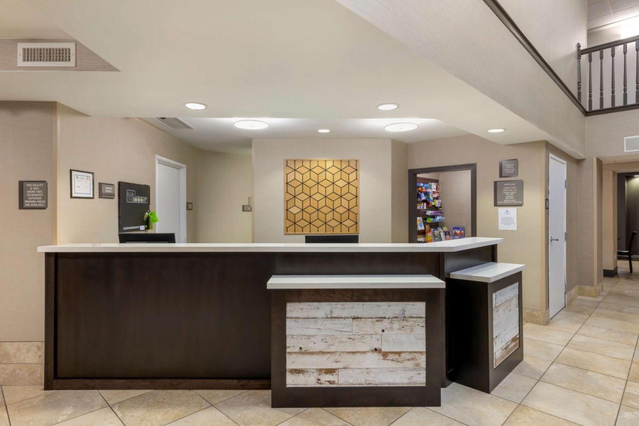 Best Western Watertown Inn & Suites Eksteriør billede