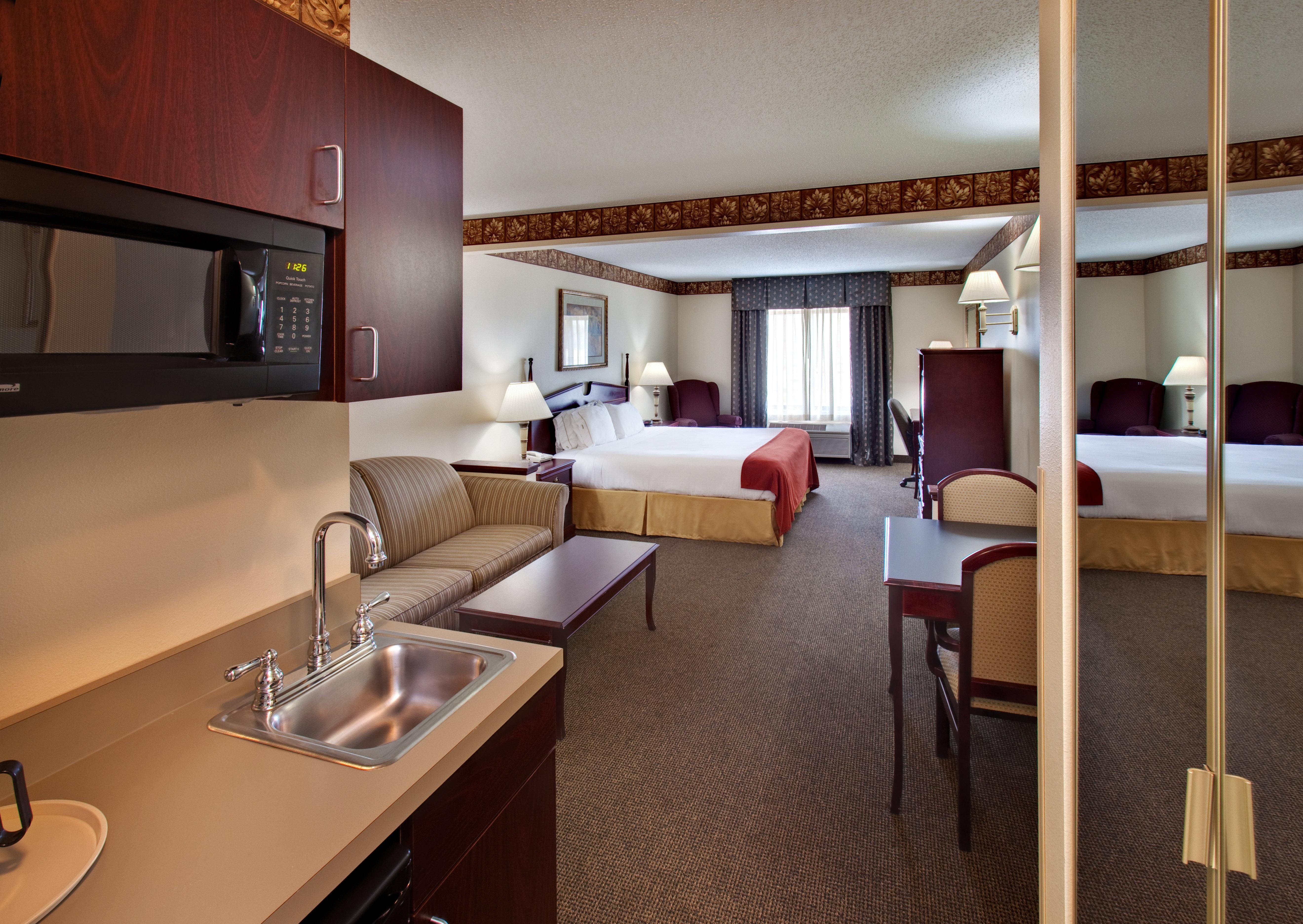 Best Western Watertown Inn & Suites Eksteriør billede
