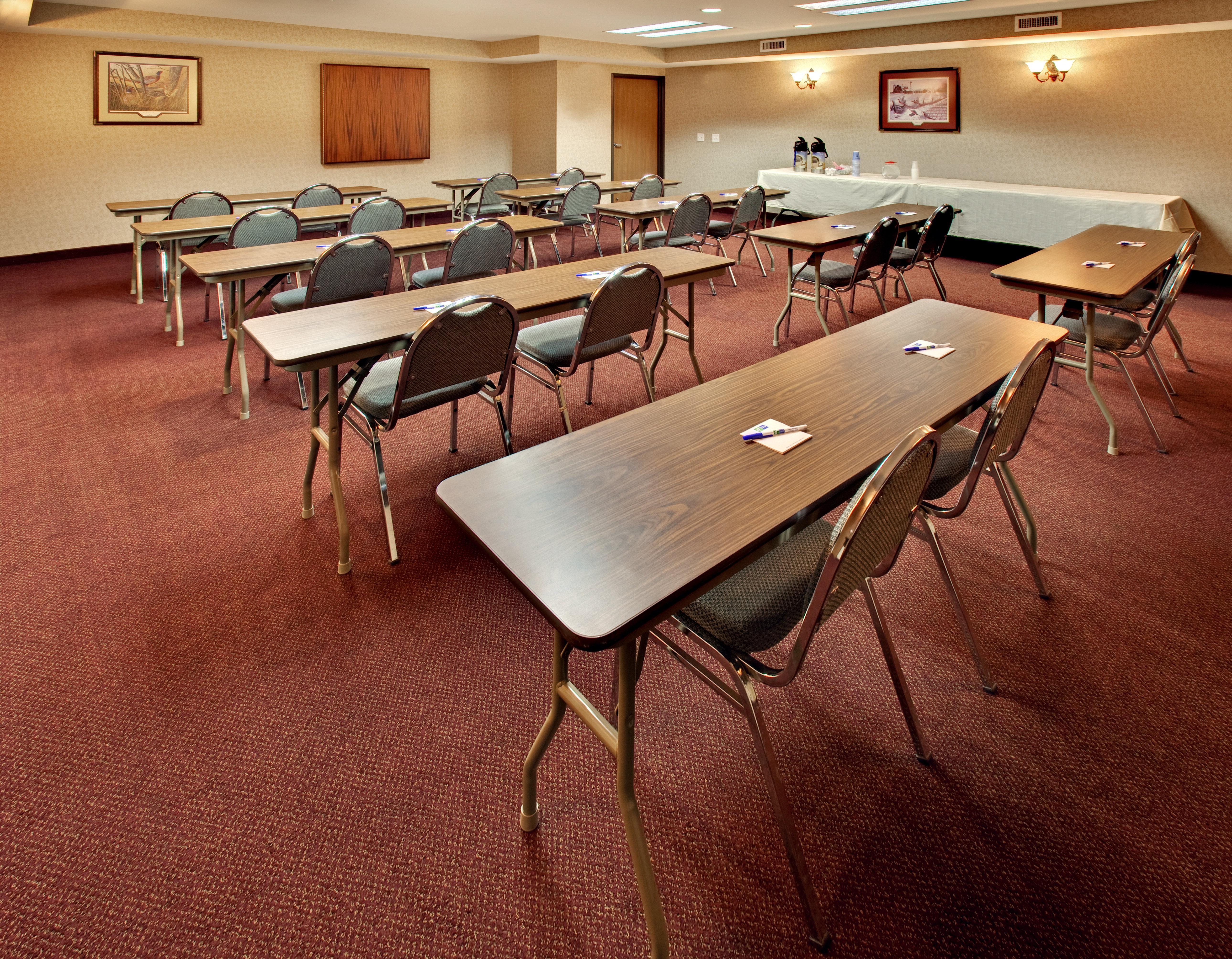 Best Western Watertown Inn & Suites Eksteriør billede